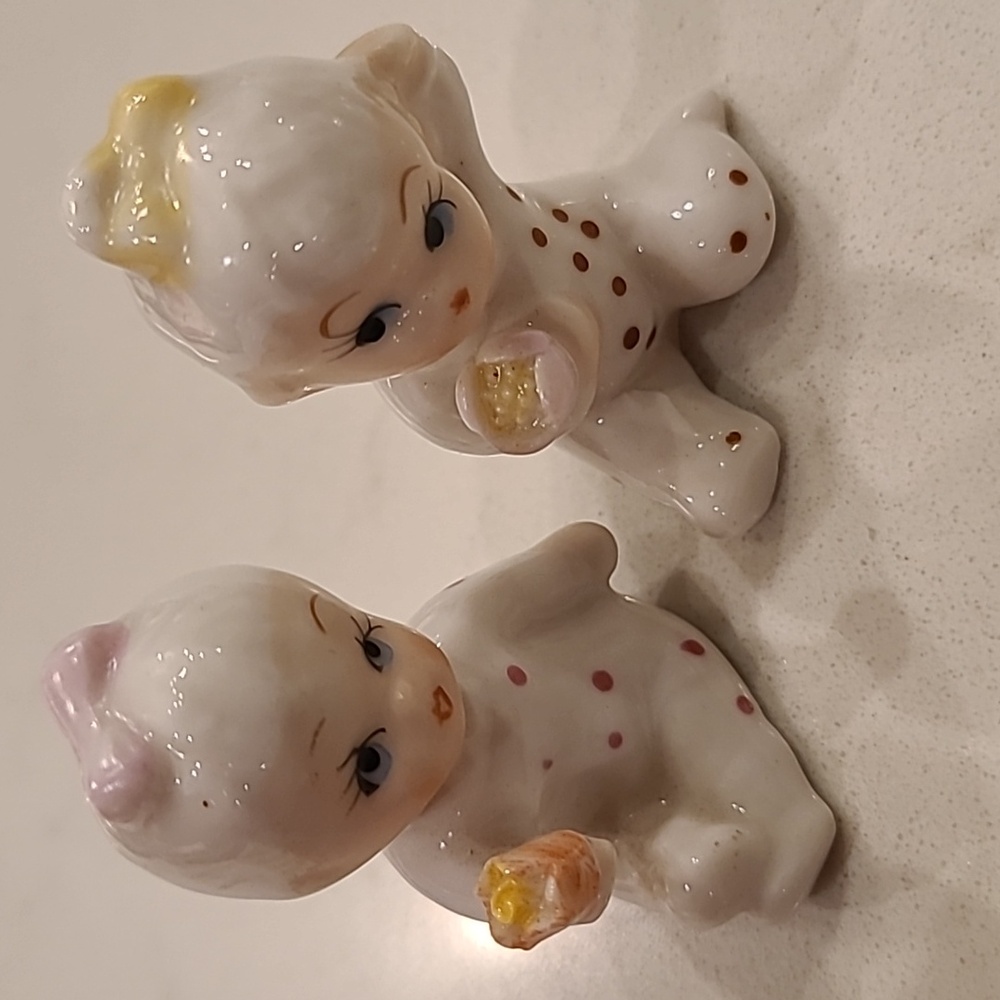 Vintage Japan Flower Babies